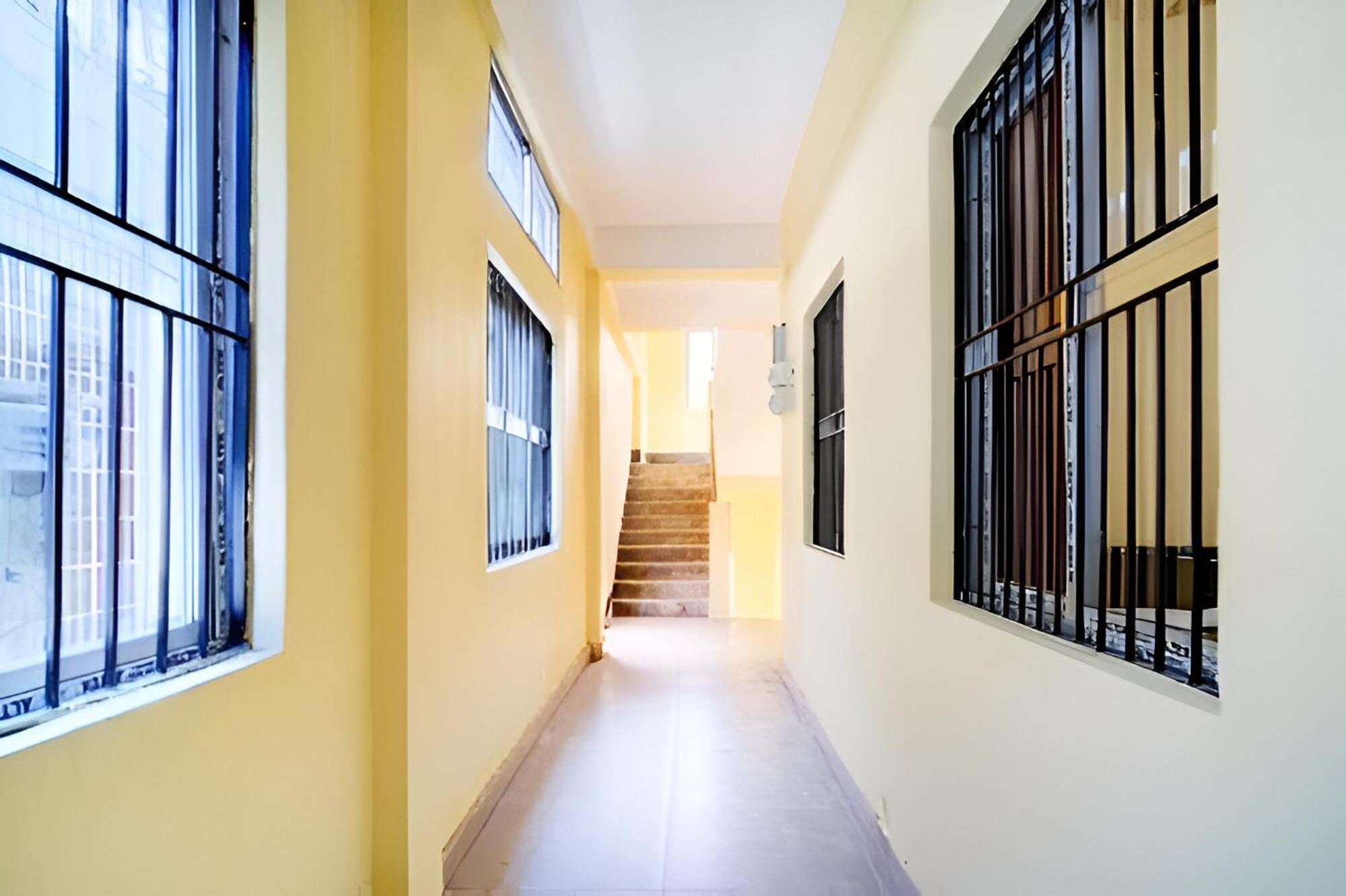 Capital Heritage Homestay Guwahati Ngoại thất bức ảnh
