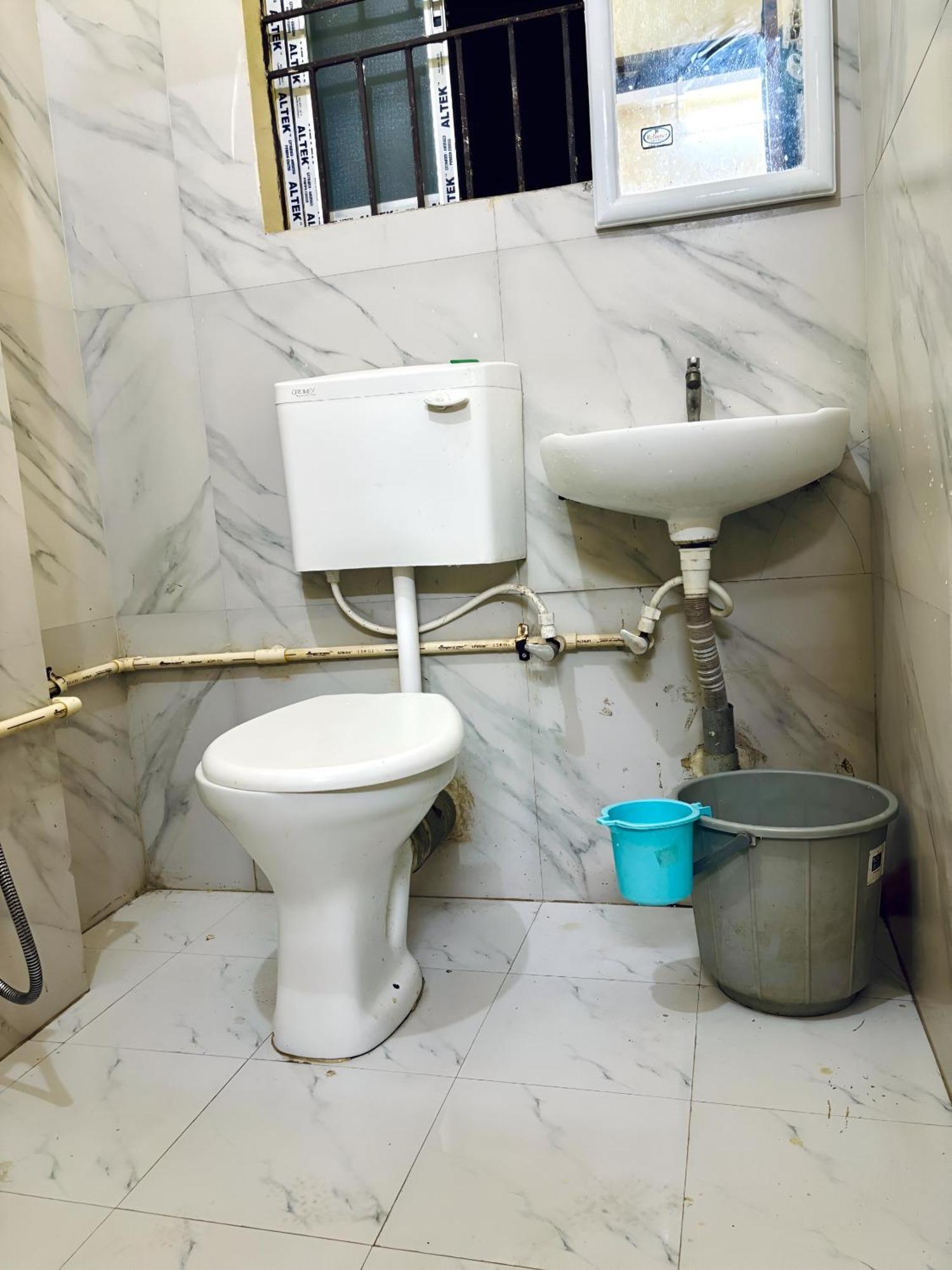 Capital Heritage Homestay Guwahati Ngoại thất bức ảnh