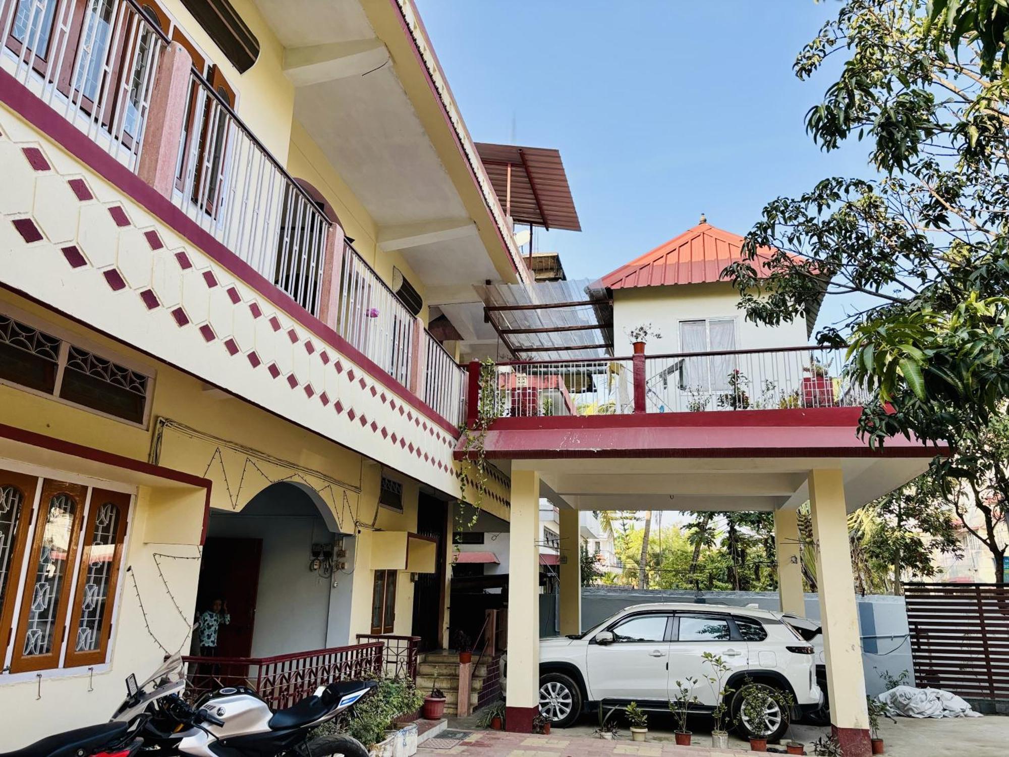 Capital Heritage Homestay Guwahati Ngoại thất bức ảnh