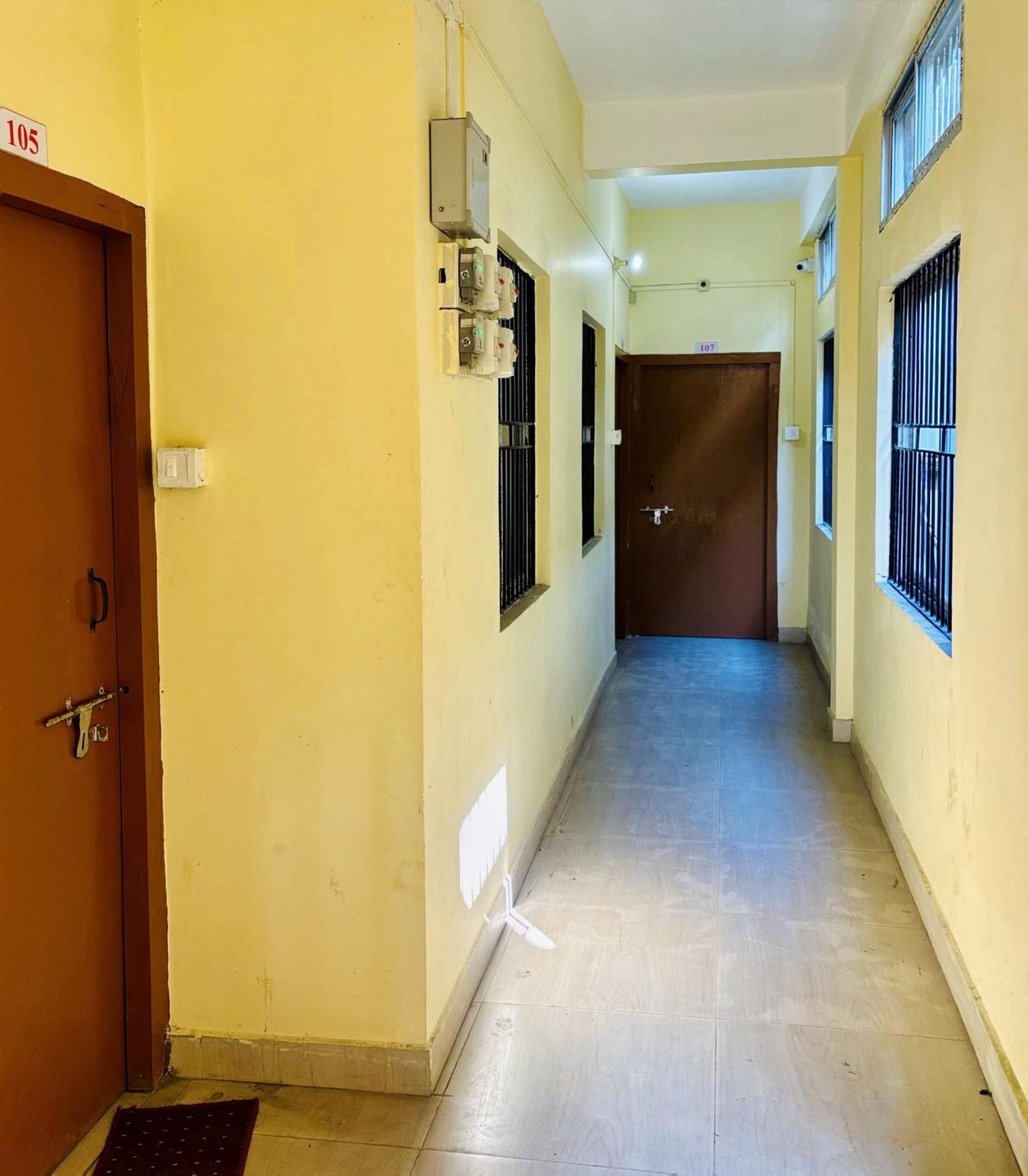 Capital Heritage Homestay Guwahati Ngoại thất bức ảnh
